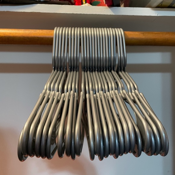 25 Silver Hangers